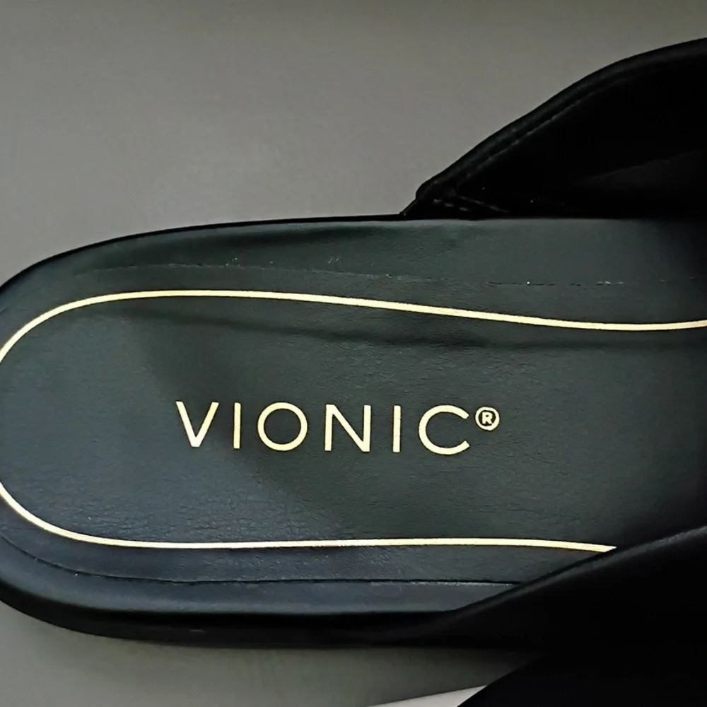 *FINAL PRICE* Vionic Women's Miramar Sandals - Picture 7 of 8